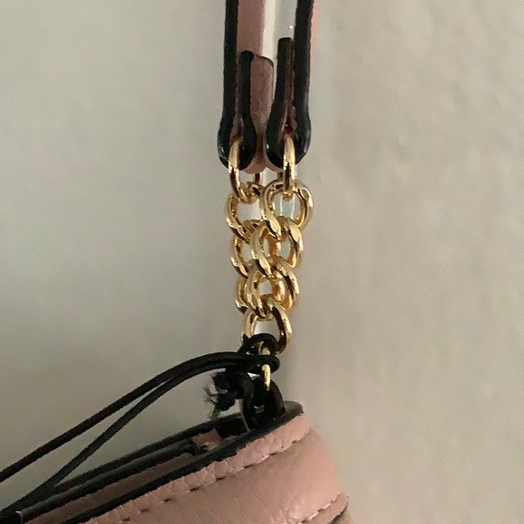 VICTORIA’S SECRET MINI CLUTCH WRISTLET WALLET LIGHT PINK - Picture 5 of 9